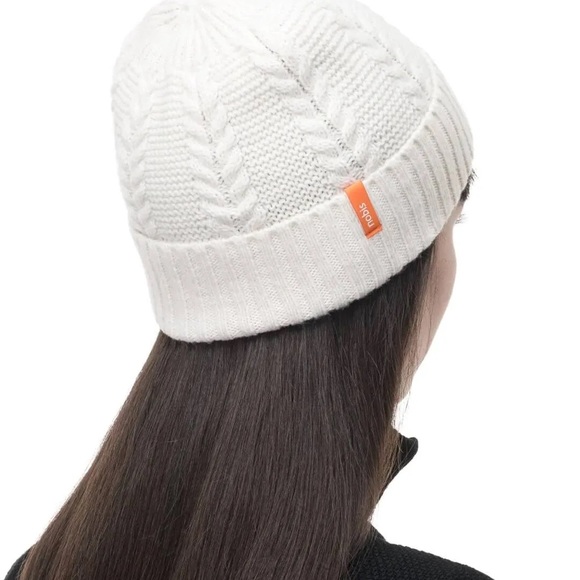 NOBIS New Women’s Knit Hat - Picture 4 of 7